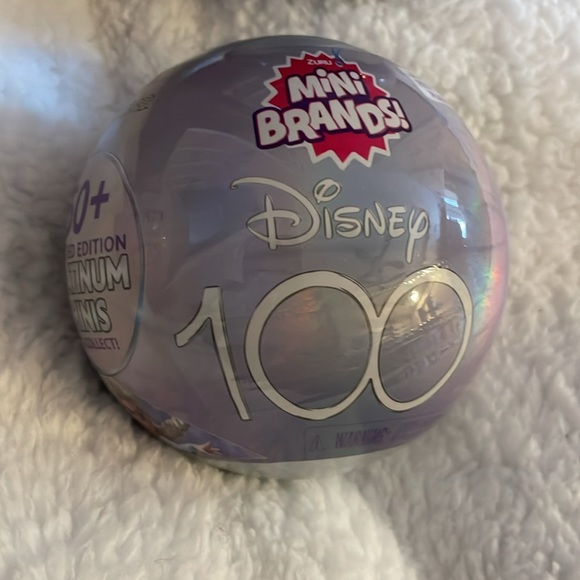 COPY - Zuru Mini Brands Disney 100 Platinum Minis 1 Collector Case 5 mini brand… - Picture 4 of 7
